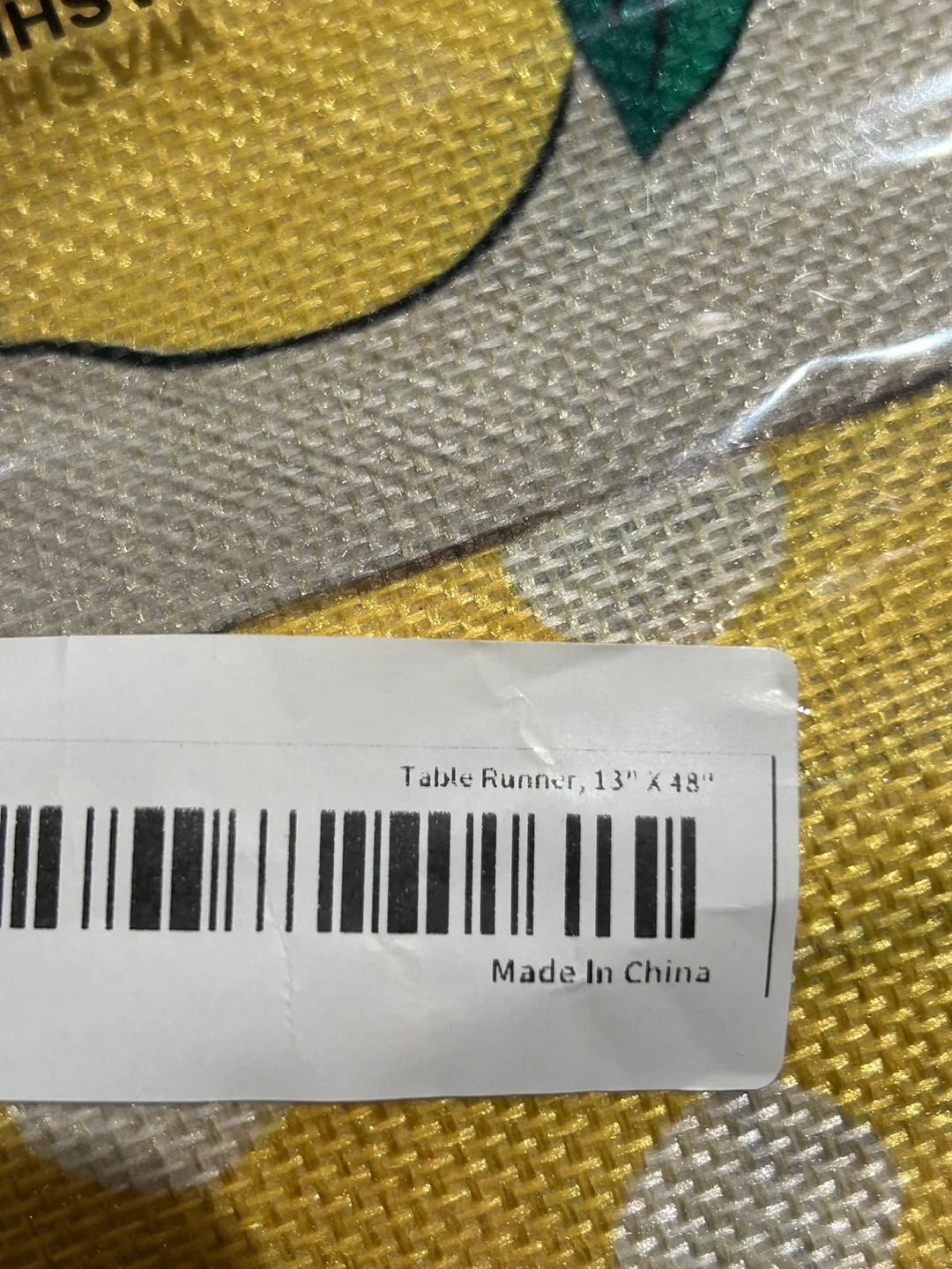 New Lemon Print Table Runner, 13" x 48" image indicator(3)