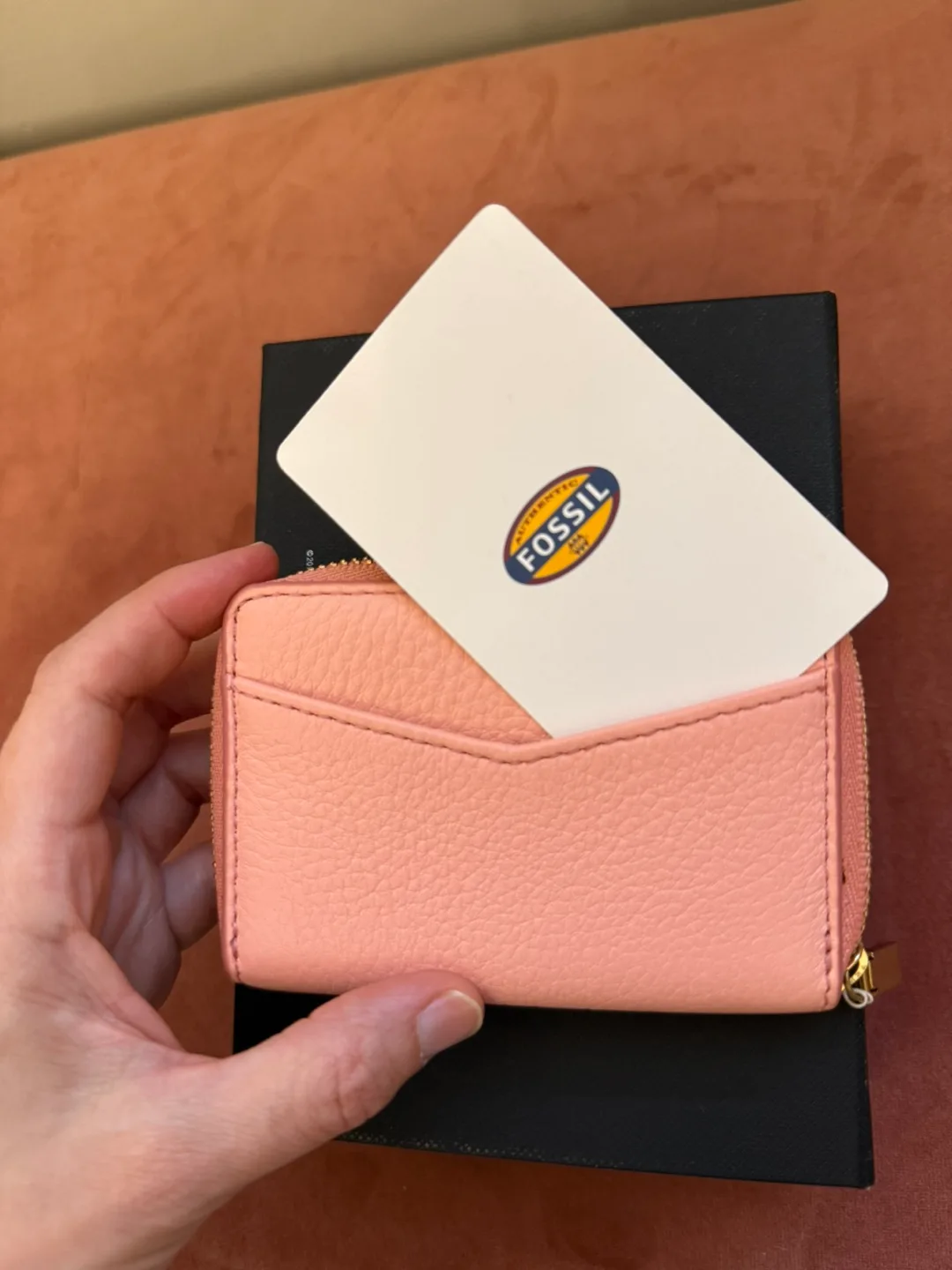 Fossil peachy-pink Leather Zippy wallet - New with Box! image indicator(5)