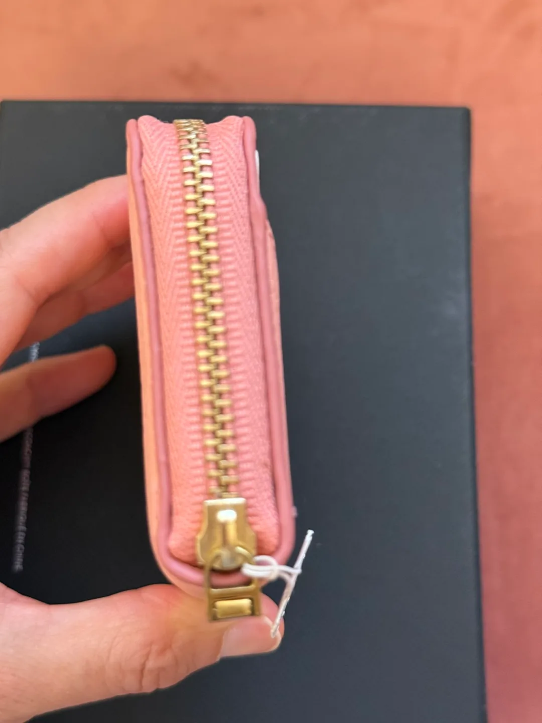 Fossil peachy-pink Leather Zippy wallet - New with Box! image indicator(3)