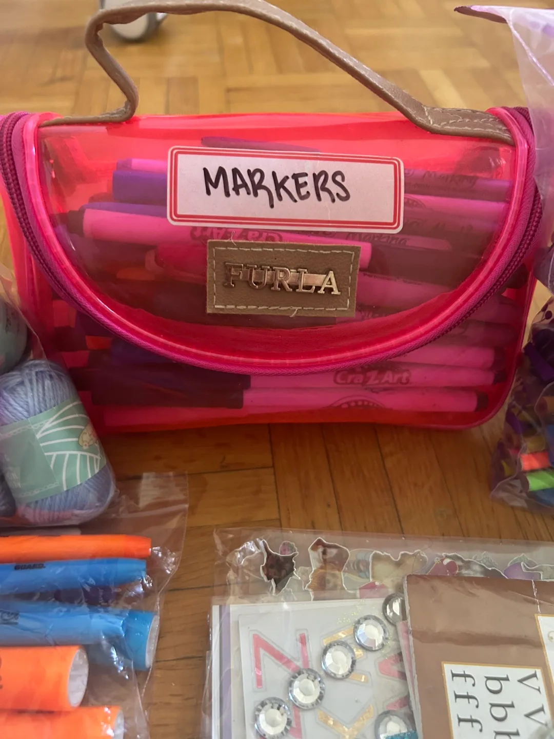 HUGE Bundle of Stationary! image indicator(4)