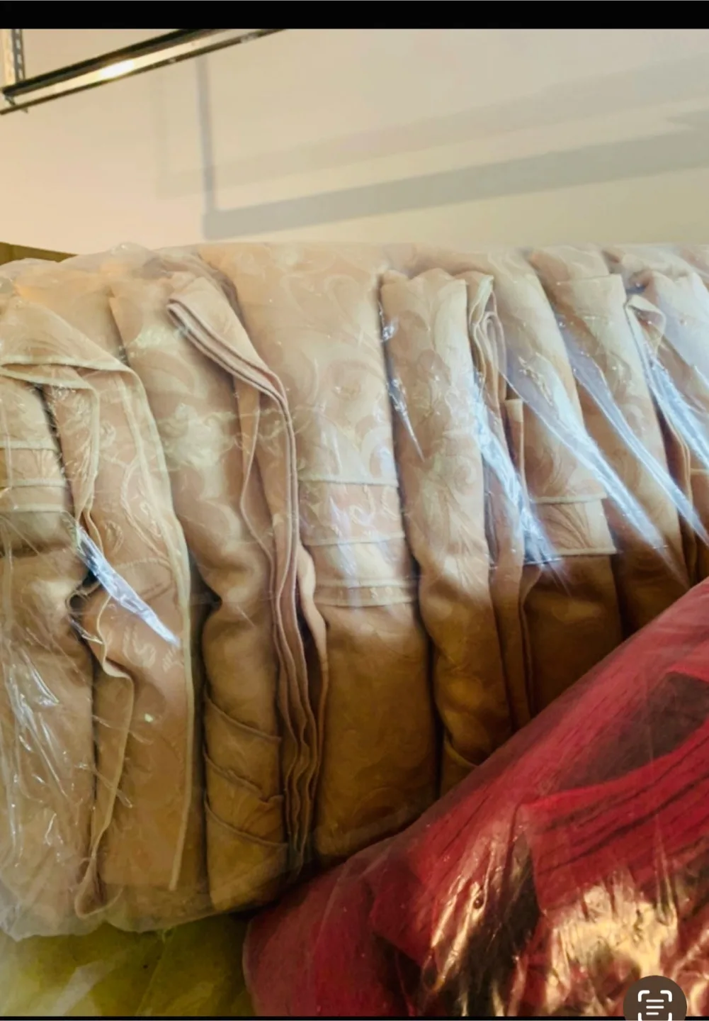 Assorted Patterned round banquet Tablecloths image indicator(4)