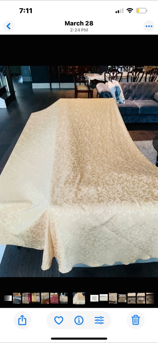 Assorted Patterned round banquet Tablecloths image indicator(6)