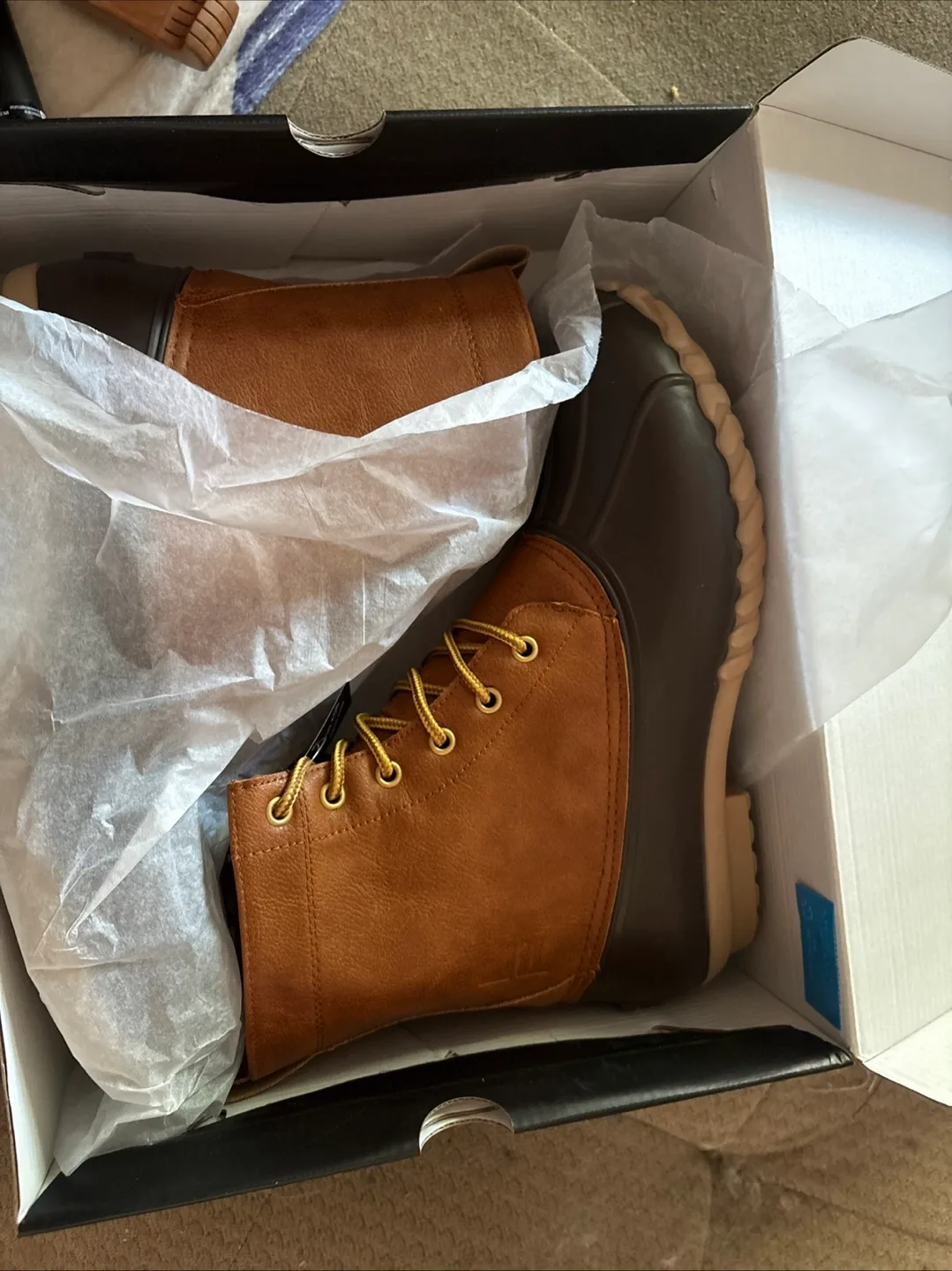 London Fog Collection Duck Boots - Size 11M image indicator(5)