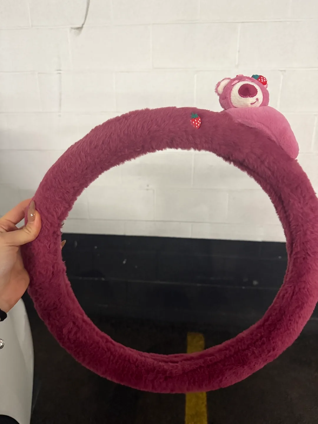 Lotso Steering Wheel Cover image indicator(2)