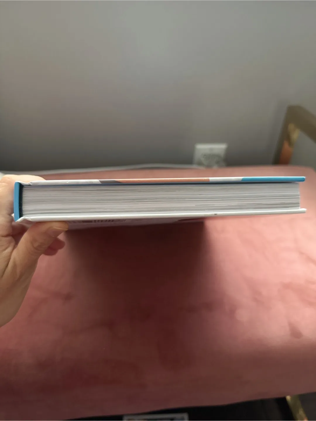 Bobbi Brown: Beauty From The Inside Out Book image indicator(4)