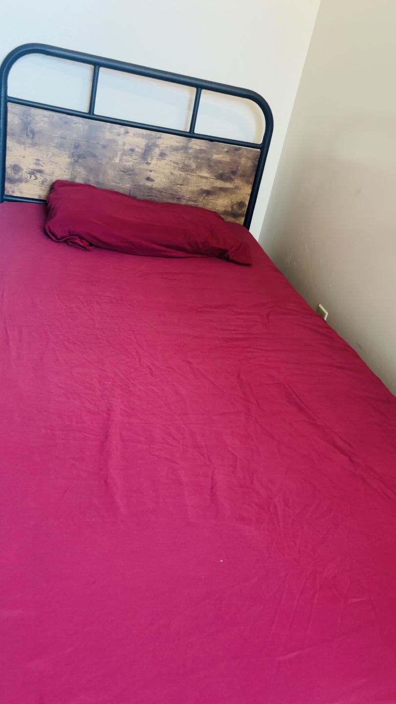 Bed frame with headboard - photo 4