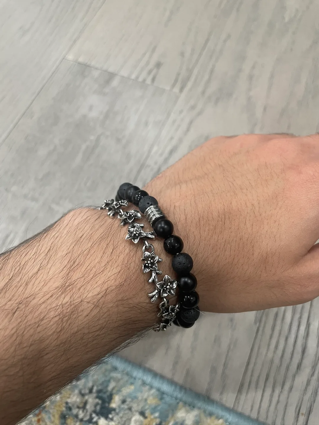 Silver Floral Bracelet image indicator(6)