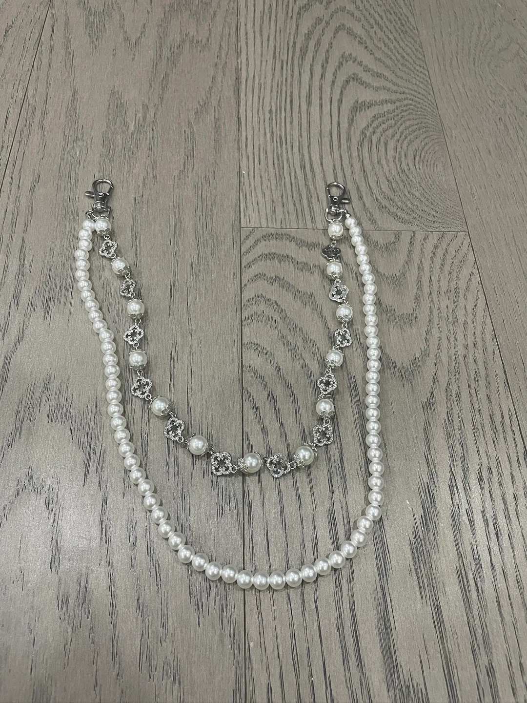 Pearl Pants Wallet Chain. 2 Designs. Beautiful accessory image indicator(7)