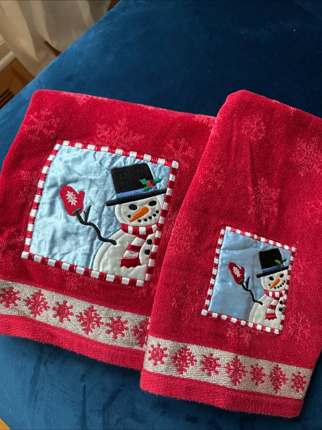 Red Snowman Embroidered towel set  #freecycle thumbnail