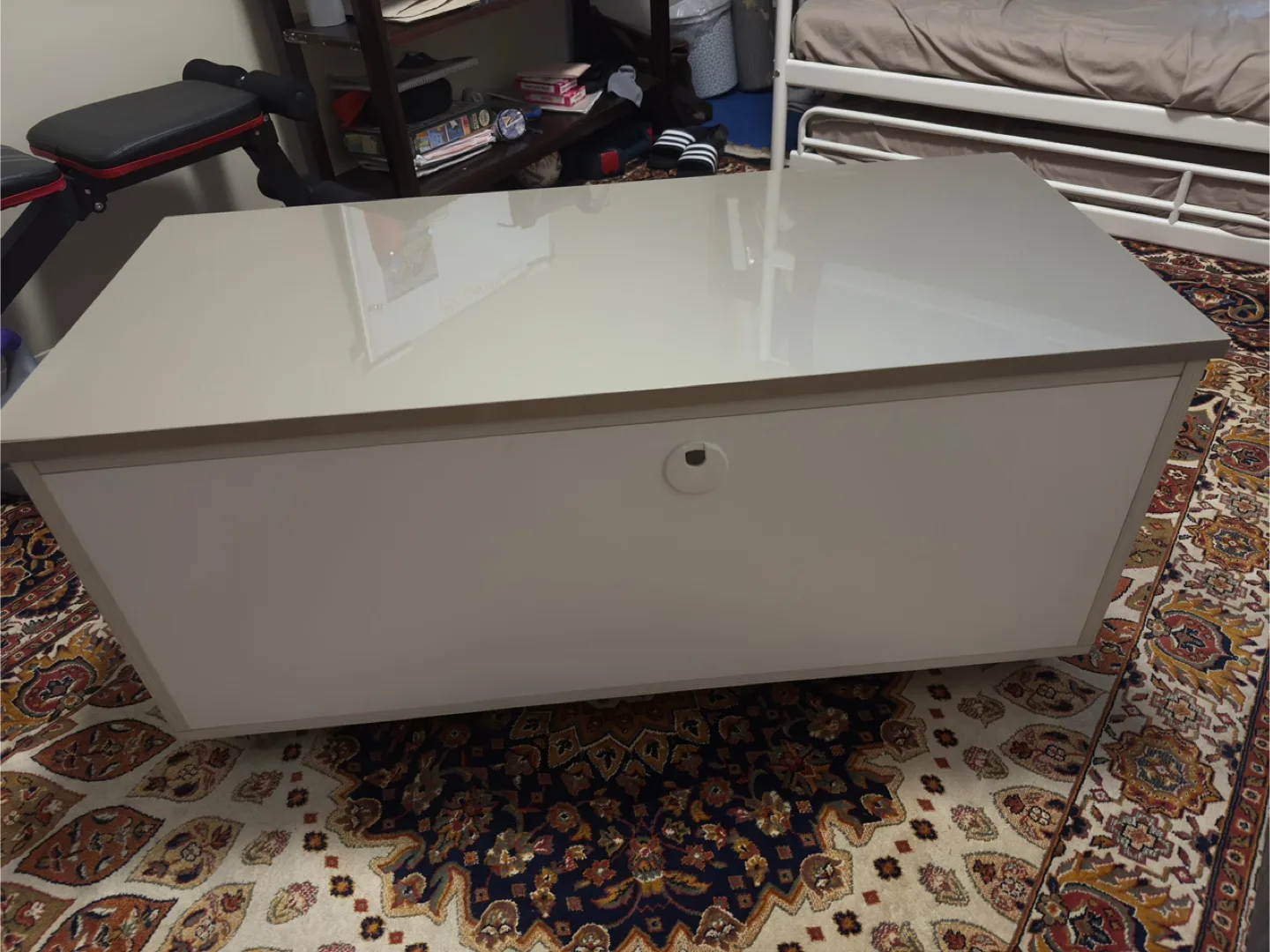 TV or coffee table image indicator(5)