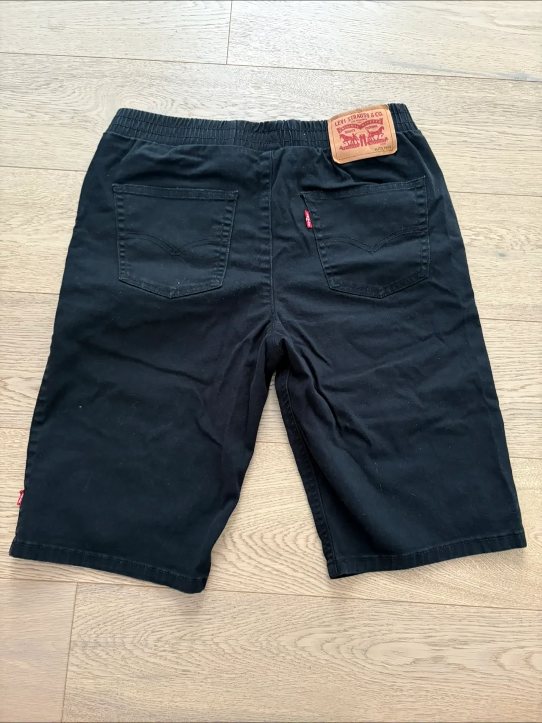 #freecycle Levi's Black youth Shorts thumbnail