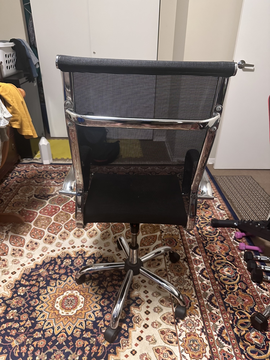 Black Mesh Office Chair - Some Wear - photo 4