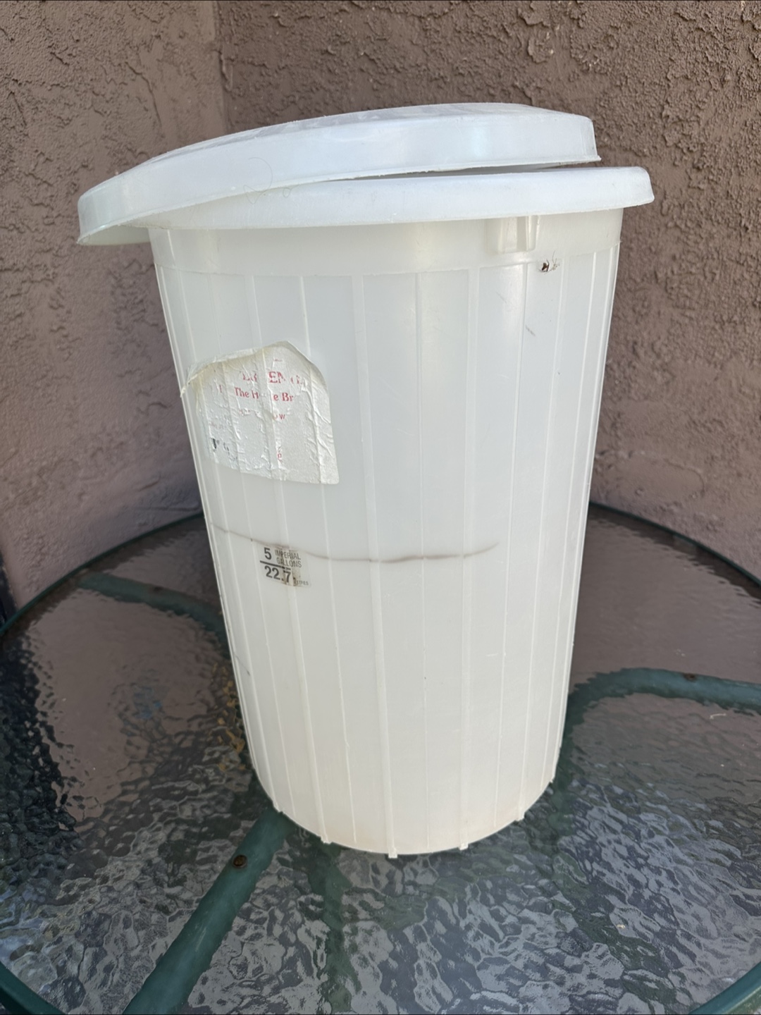 White Plastic wine mixing container with Lid - photo 2