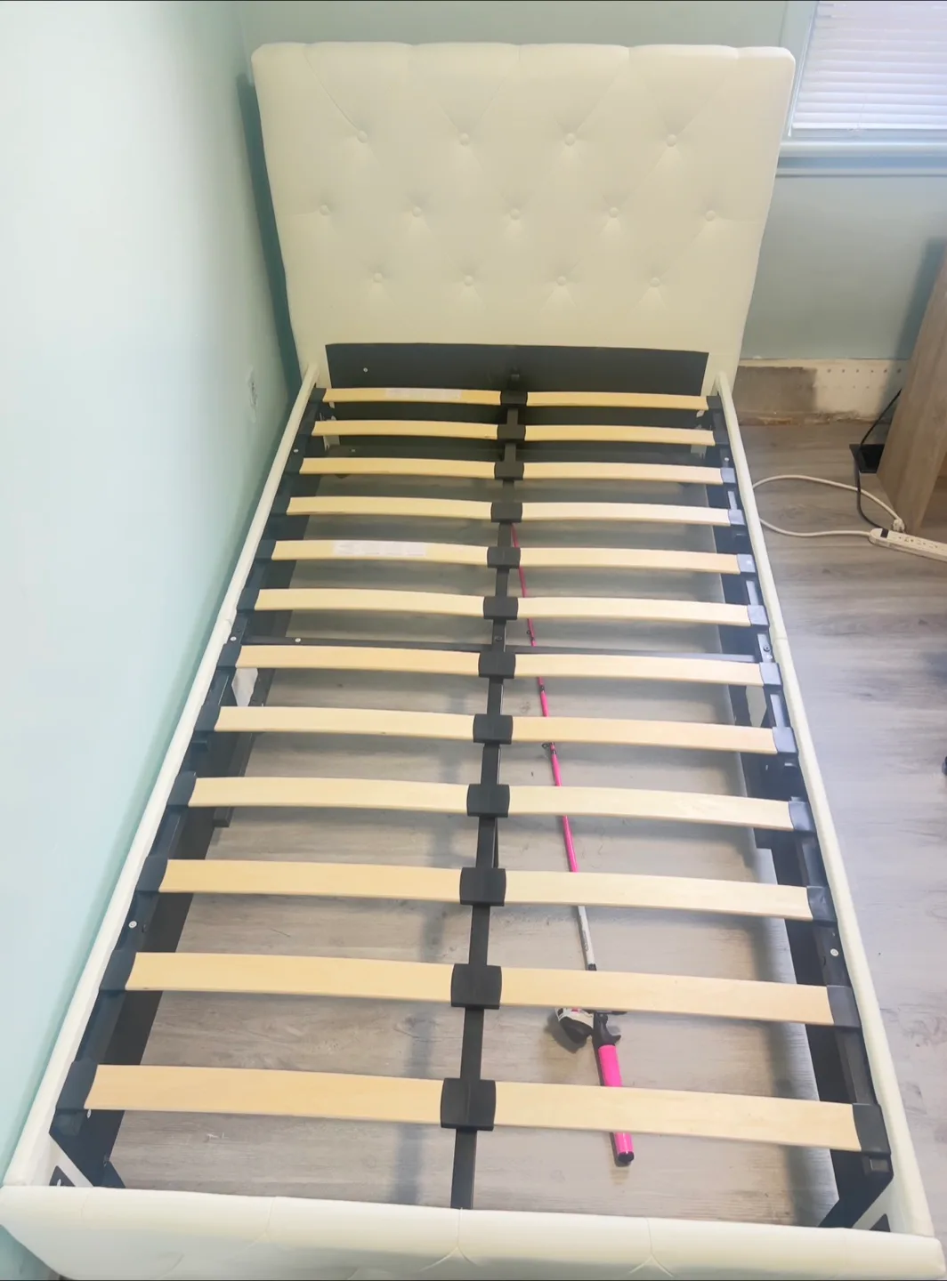 White Tufted Headboard Bed Frame twin thumbnail