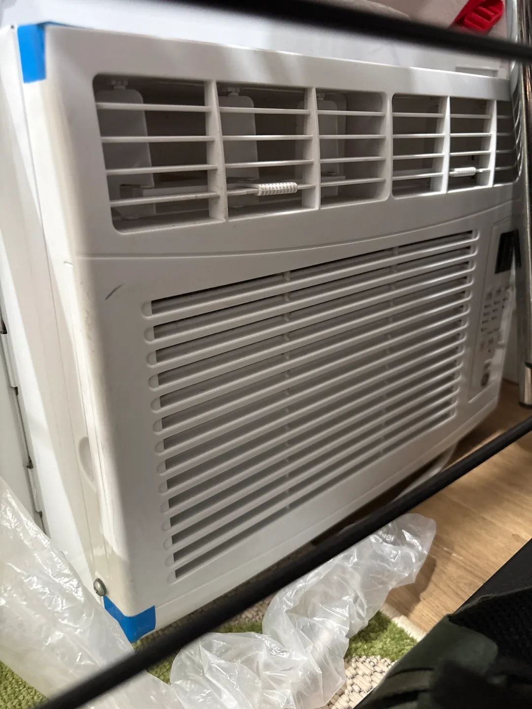 GE 6,000 BTU Window Air Conditioner - White image indicator(2)