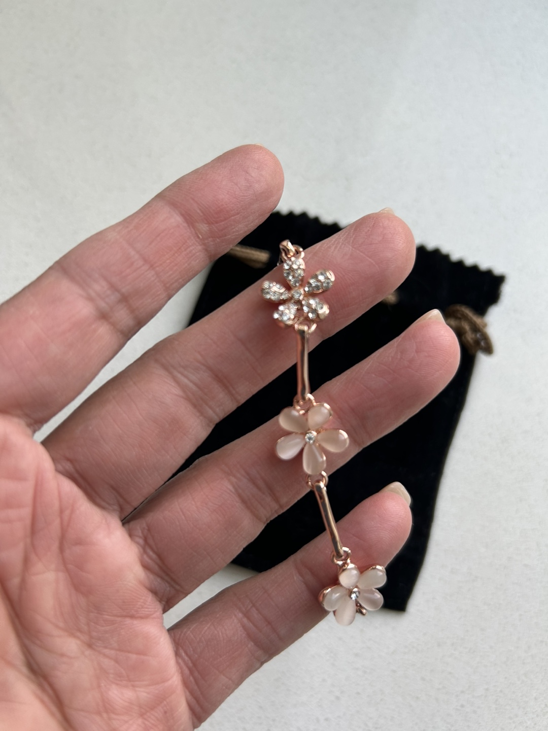 Rose Gold Flower Bracelet - photo 2
