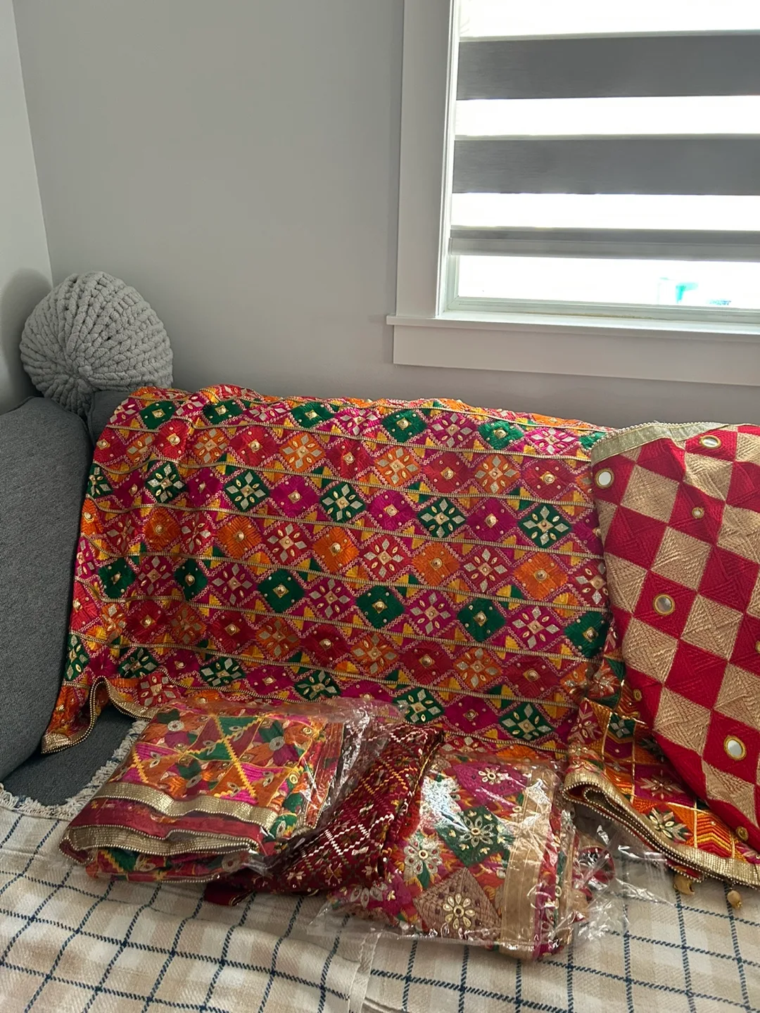 Phulkari - Traditional Punjabi Wedding Items Jagoo