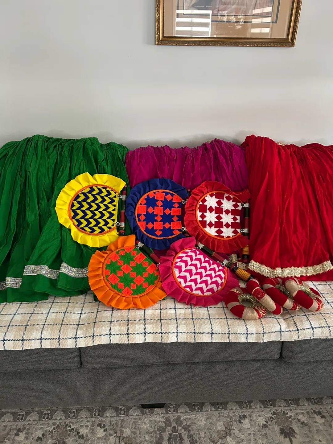 Phulkari - Traditional Punjabi Wedding Items Jagoo image indicator(6)