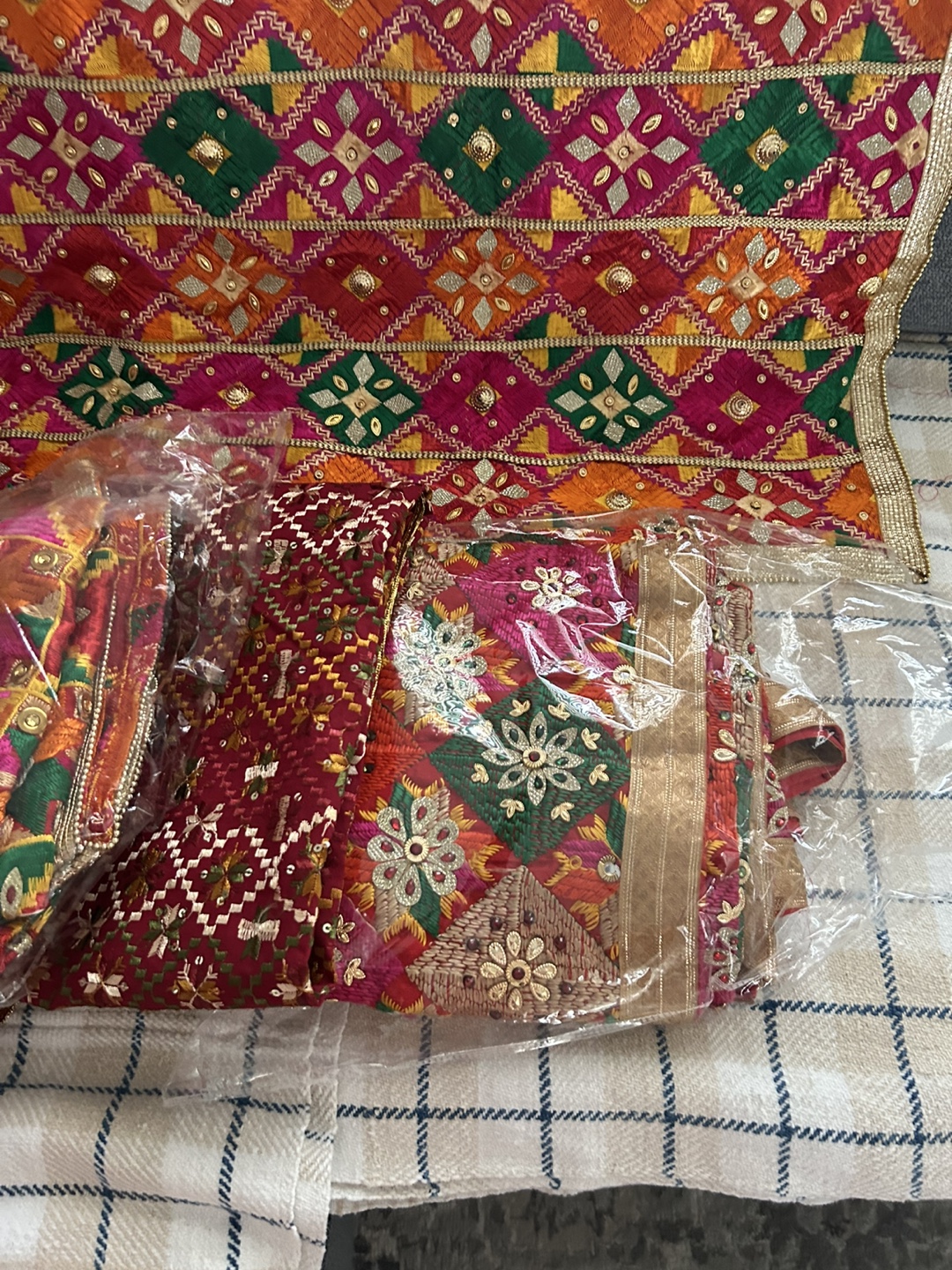 Phulkari - Traditional Punjabi Wedding Items Jagoo - photo 4