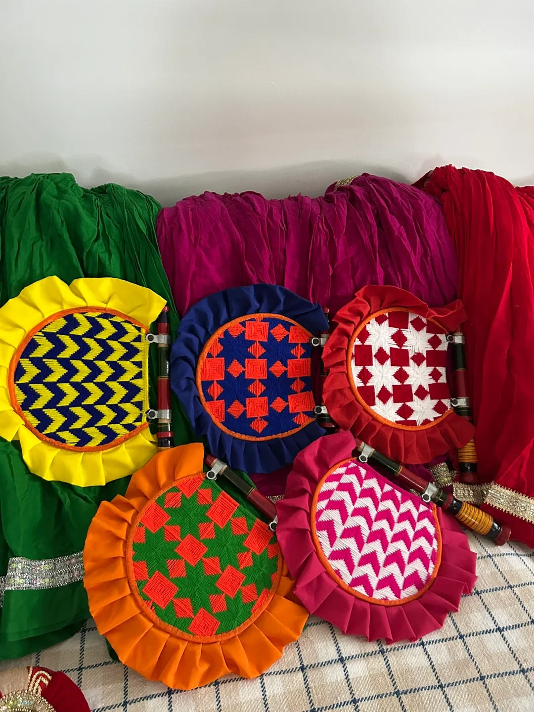 Phulkari - Traditional Punjabi Wedding Items Jagoo image indicator(9)