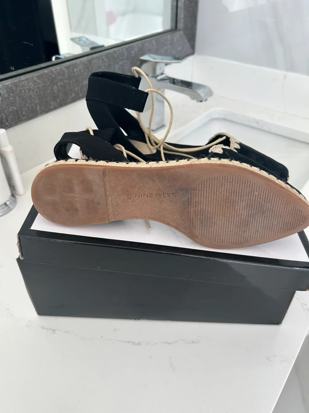 Nine West 'Nuwah' Black Espadrille Sandals - Size 8.5 image indicator(4)