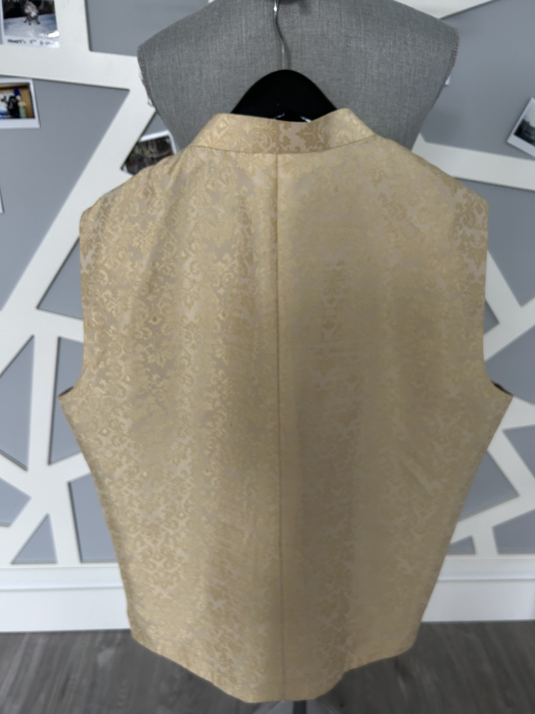 Gold Patterned Sleeveless Jacket - photo 4
