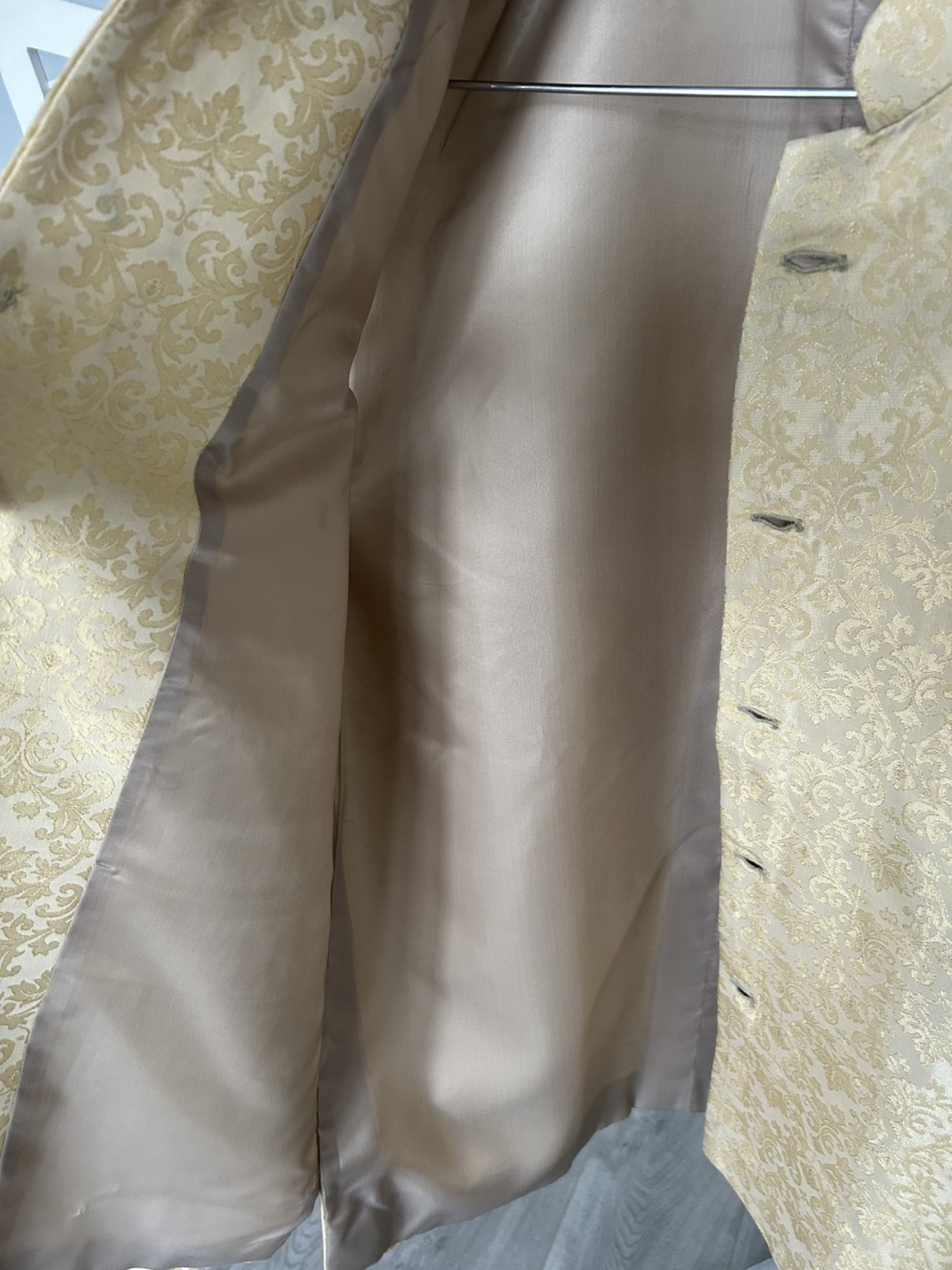 Gold Patterned Sleeveless Jacket - photo 3