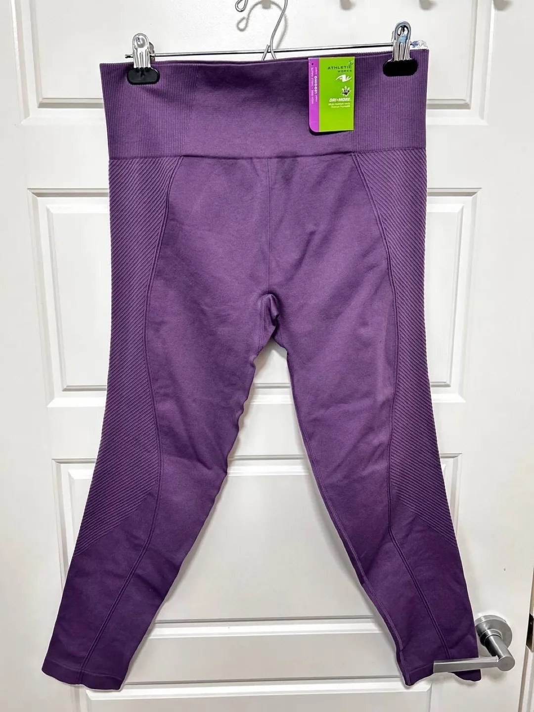 Athletic Works Capri Leggings size XL thumbnail