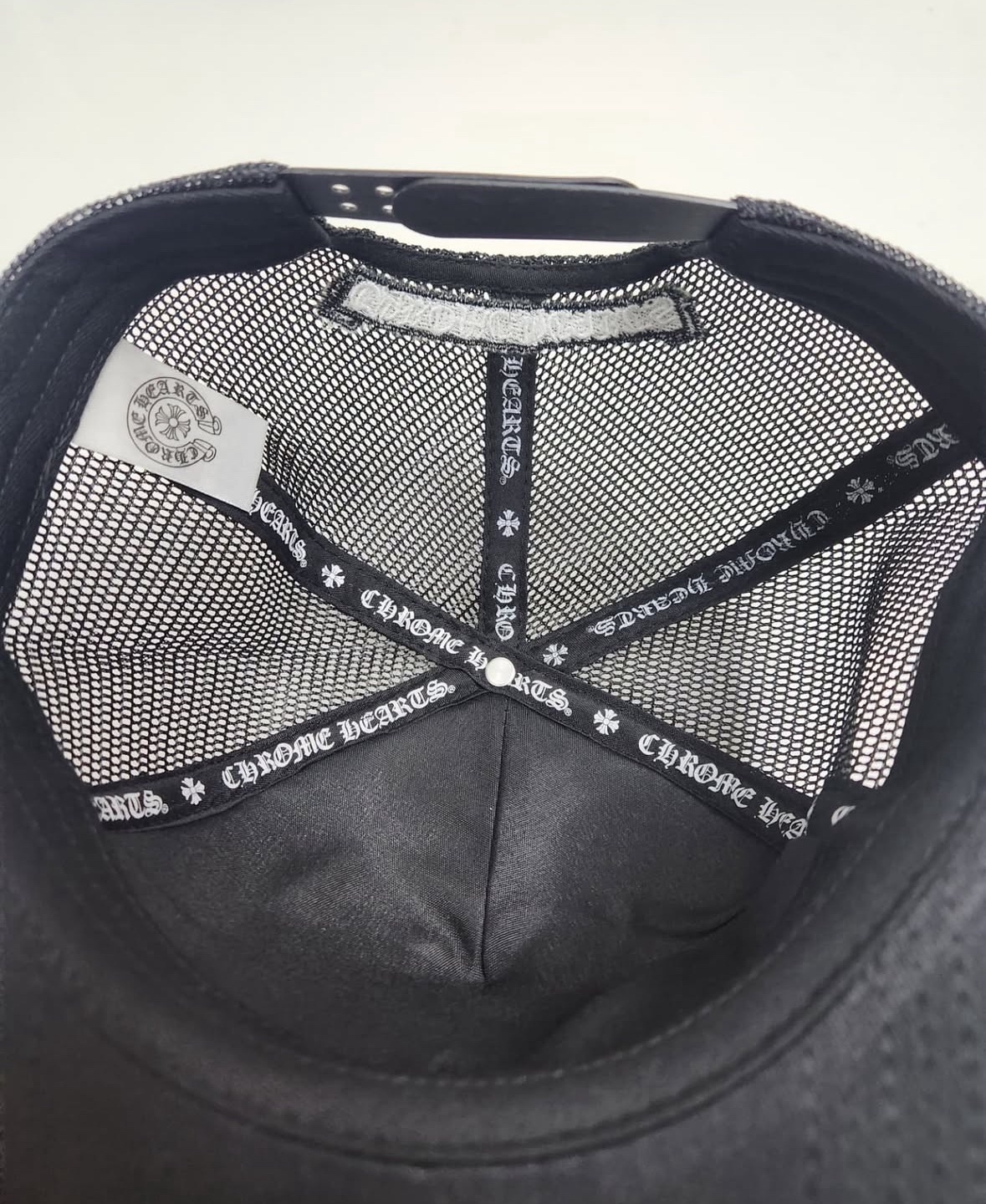 Chrome Hearts Black Trucker Hat - photo 2
