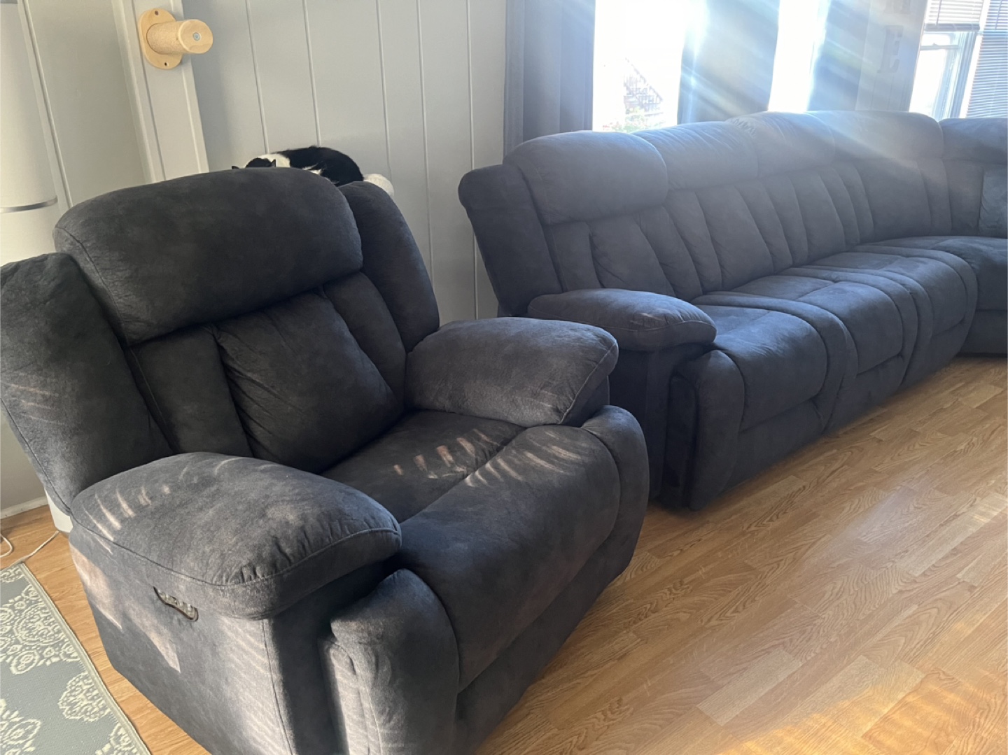 Gray Reclining Sectional Sofa with Chaise & Armchair - photo 2