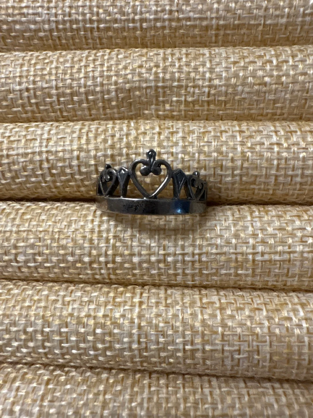 #freecycle Silver Heart Crown Ring thumbnail
