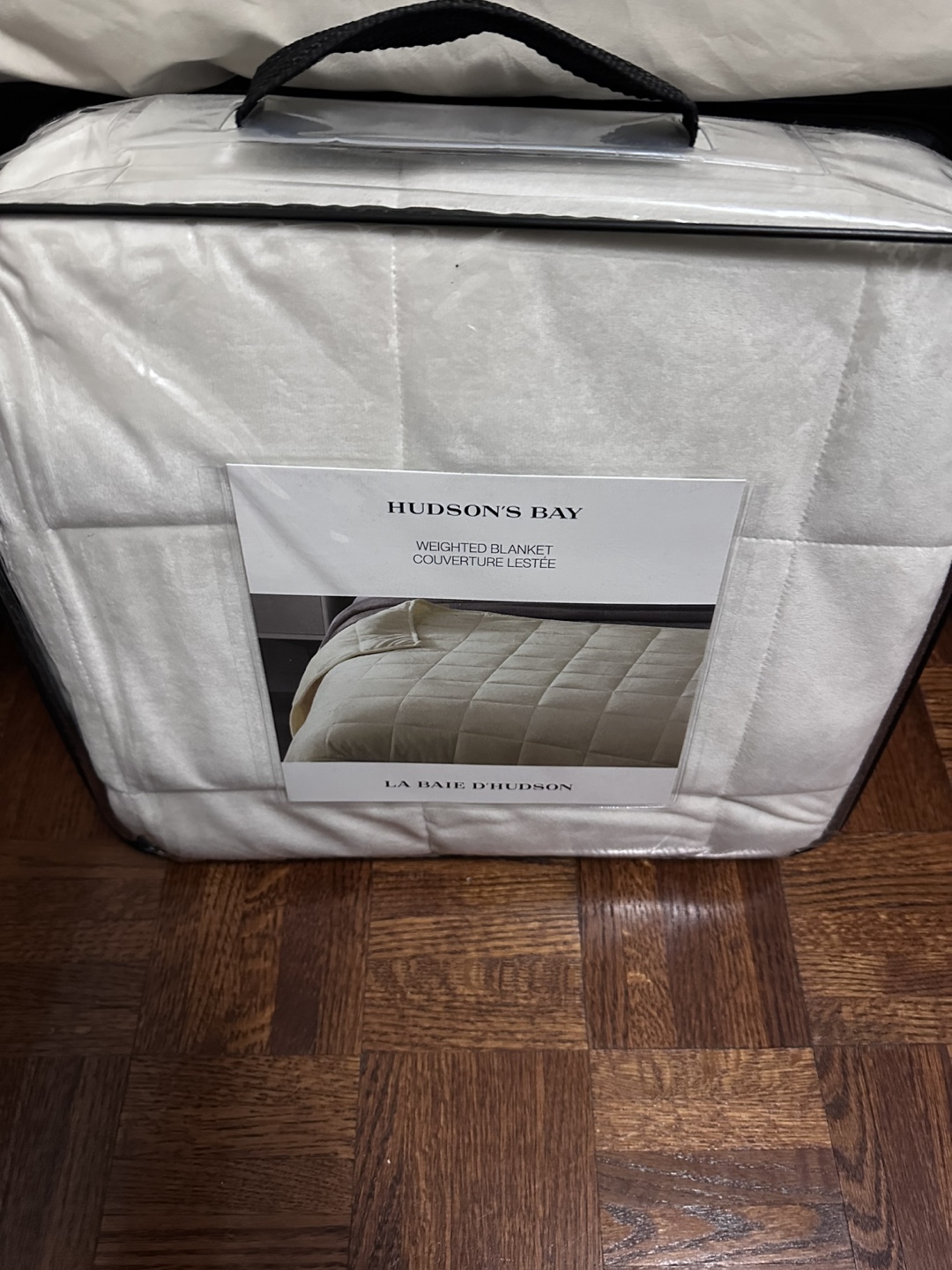Hudson's Bay Weighted Blanket - New in Bag! - photo 3