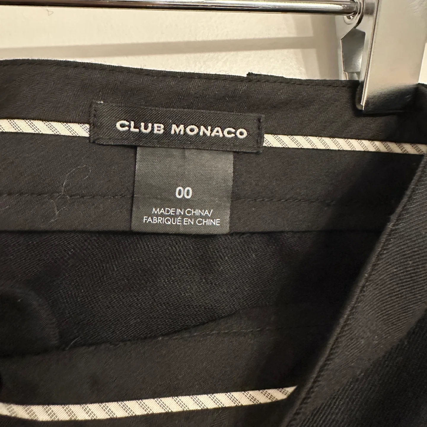 Club Monaco Black Pants - Size 00 image indicator(3)