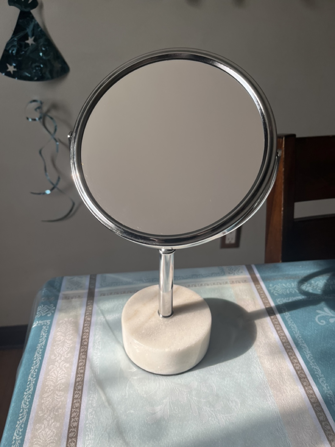 Standing magnifying Mirror - photo 2