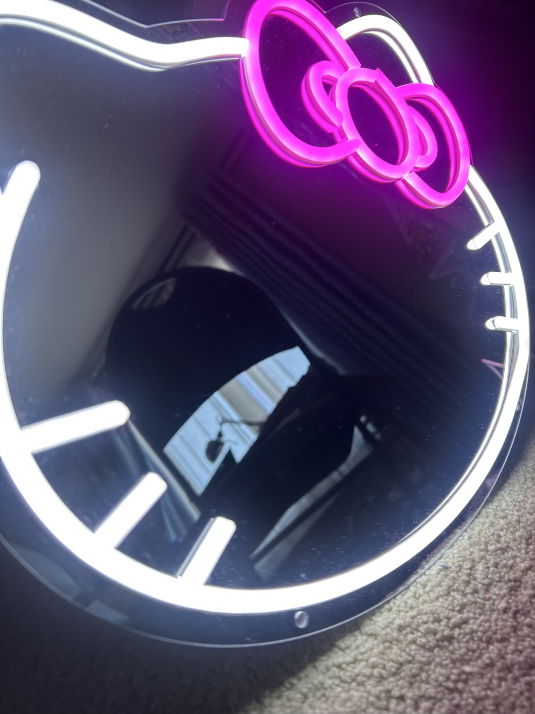 Hello Kitty Neon Light Mirror - photo 2