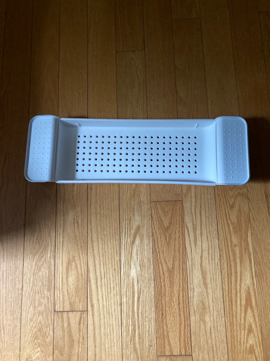 White Bathtub Caddy thumbnail