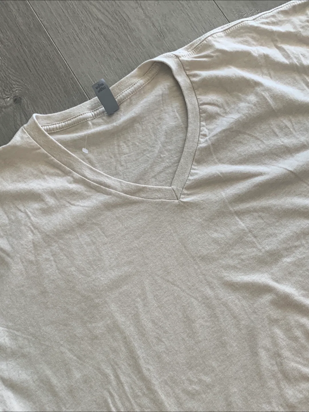 Next Level Apparel V-Neck T-Shirt - XXL image indicator(6)