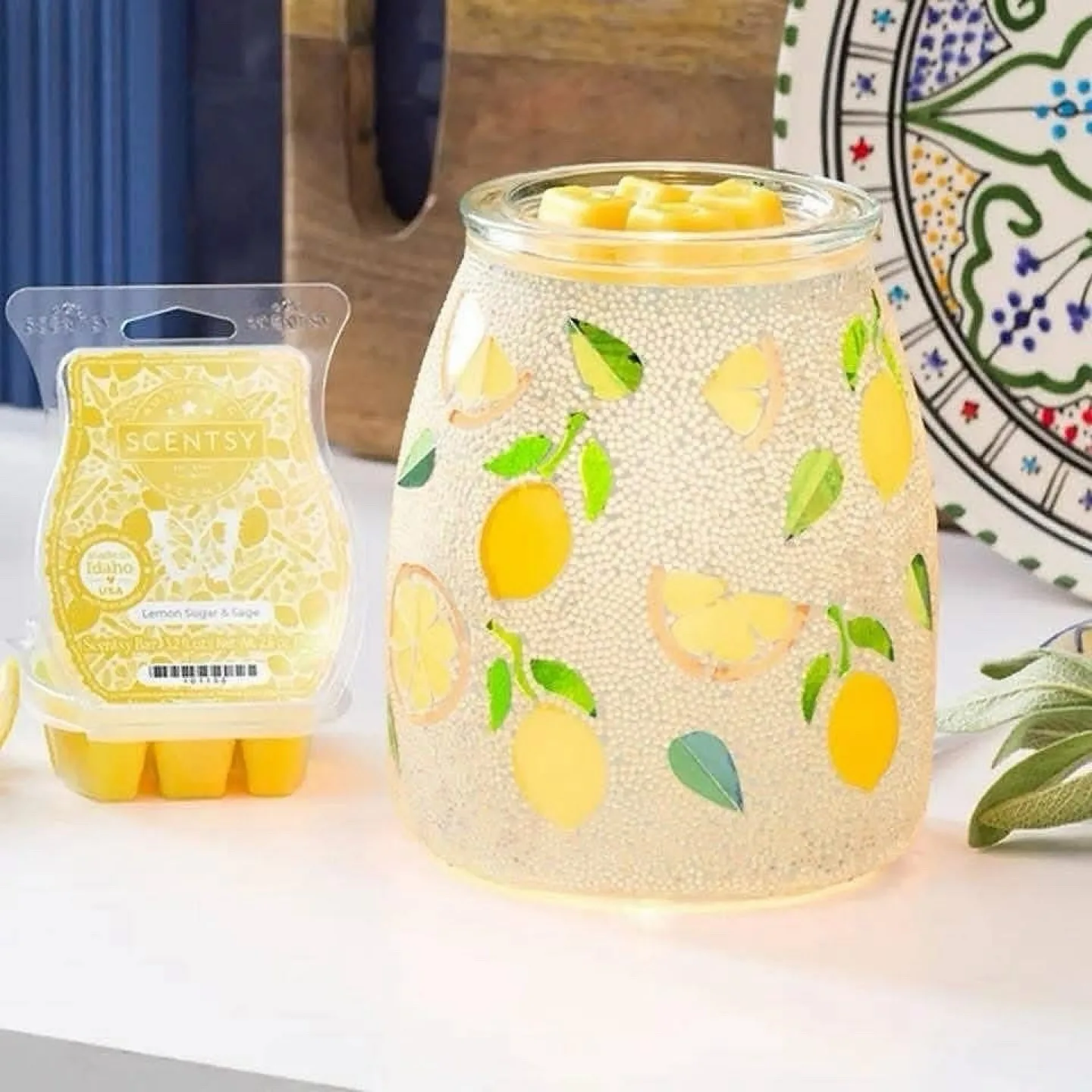 Lemonly Yours! Scentsy Warmer & Wax bar of the Month! thumbnail