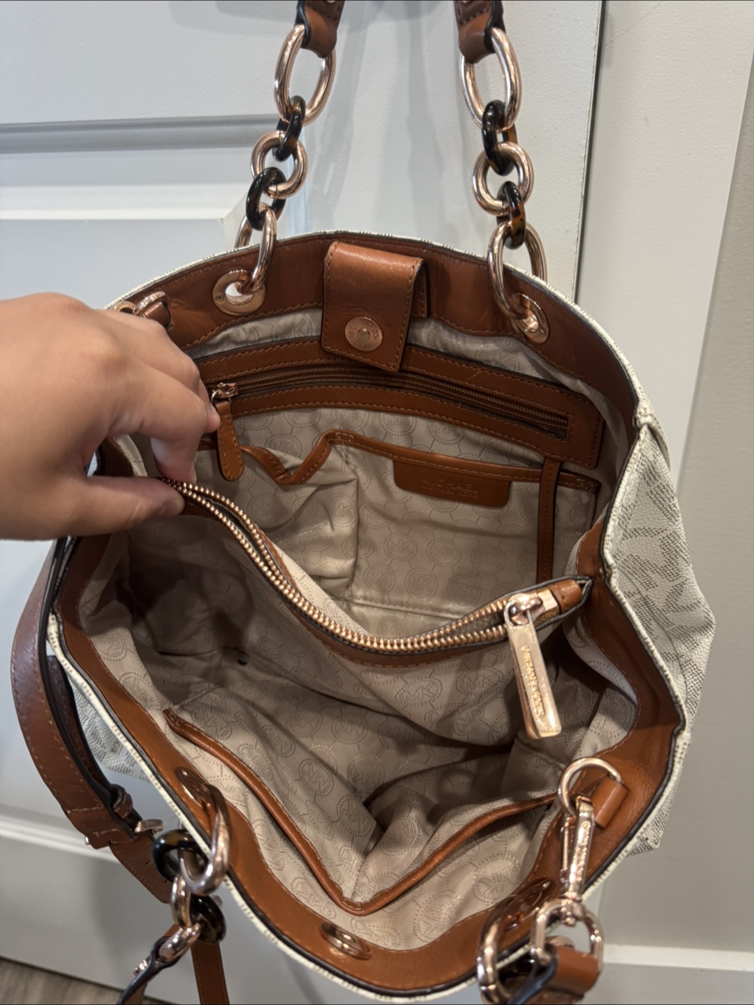 Michael Kors Tote Bag - photo 2