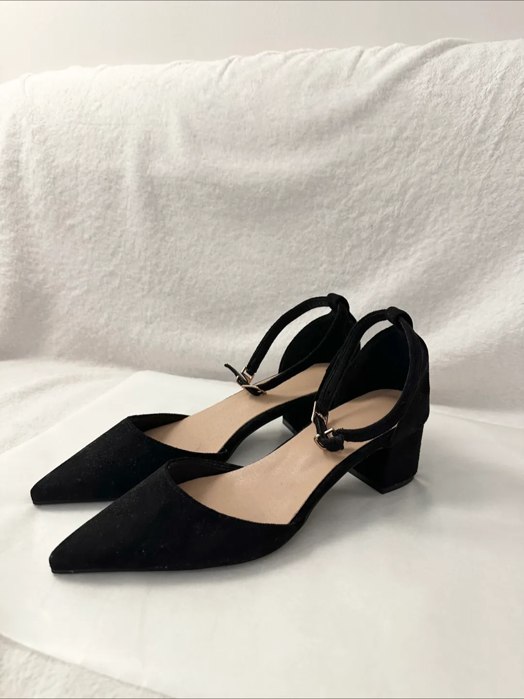 Black Ankle Strap Block Suede Heel Shoes thumbnail