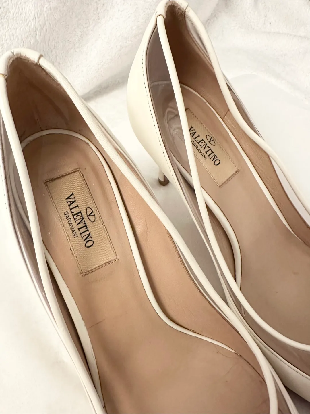 Valentino Garavani Pumps Heels - Ivory image indicator(3)