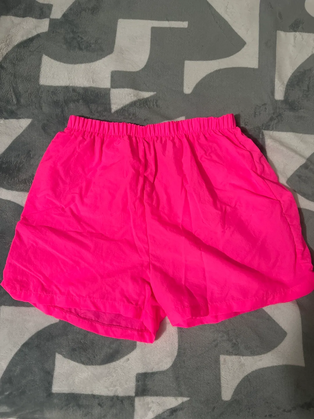 #freecycle Sentiments Hot Pink Shorts - Size M/M thumbnail