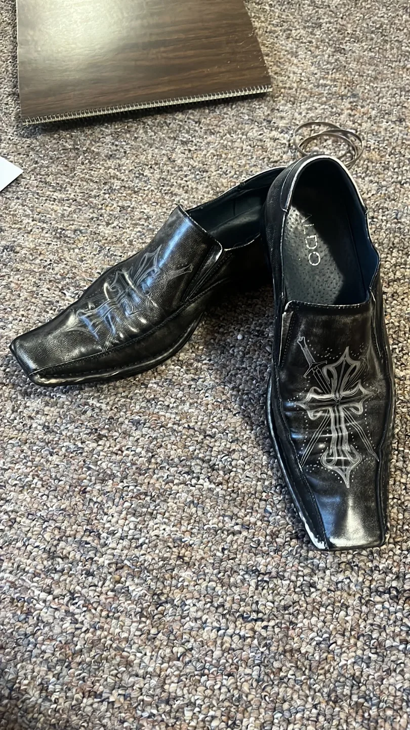 ALDO Black Leather Slip-On Dress Shoes image indicator(10)