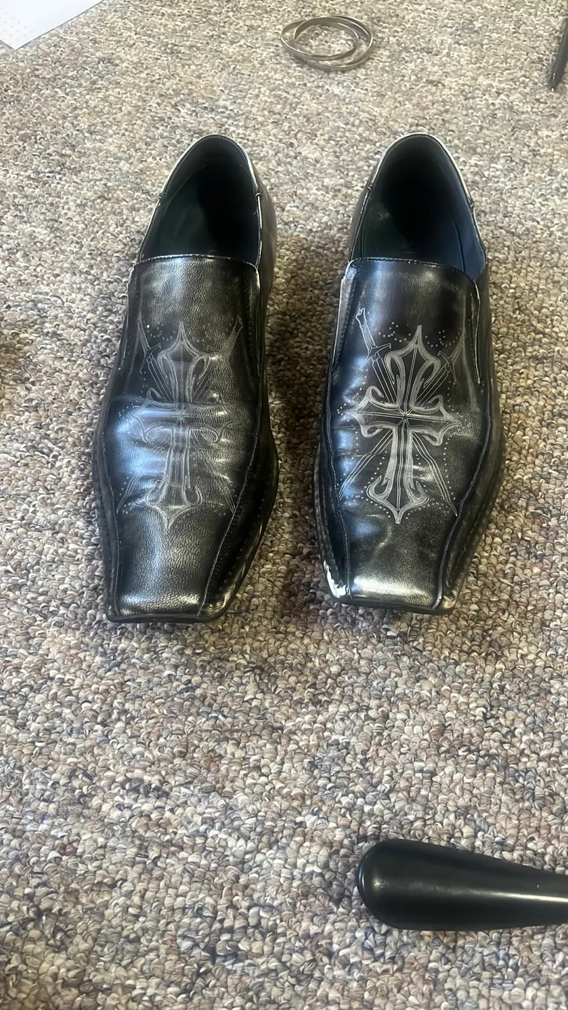 ALDO Black Leather Slip-On Dress Shoes image indicator(7)