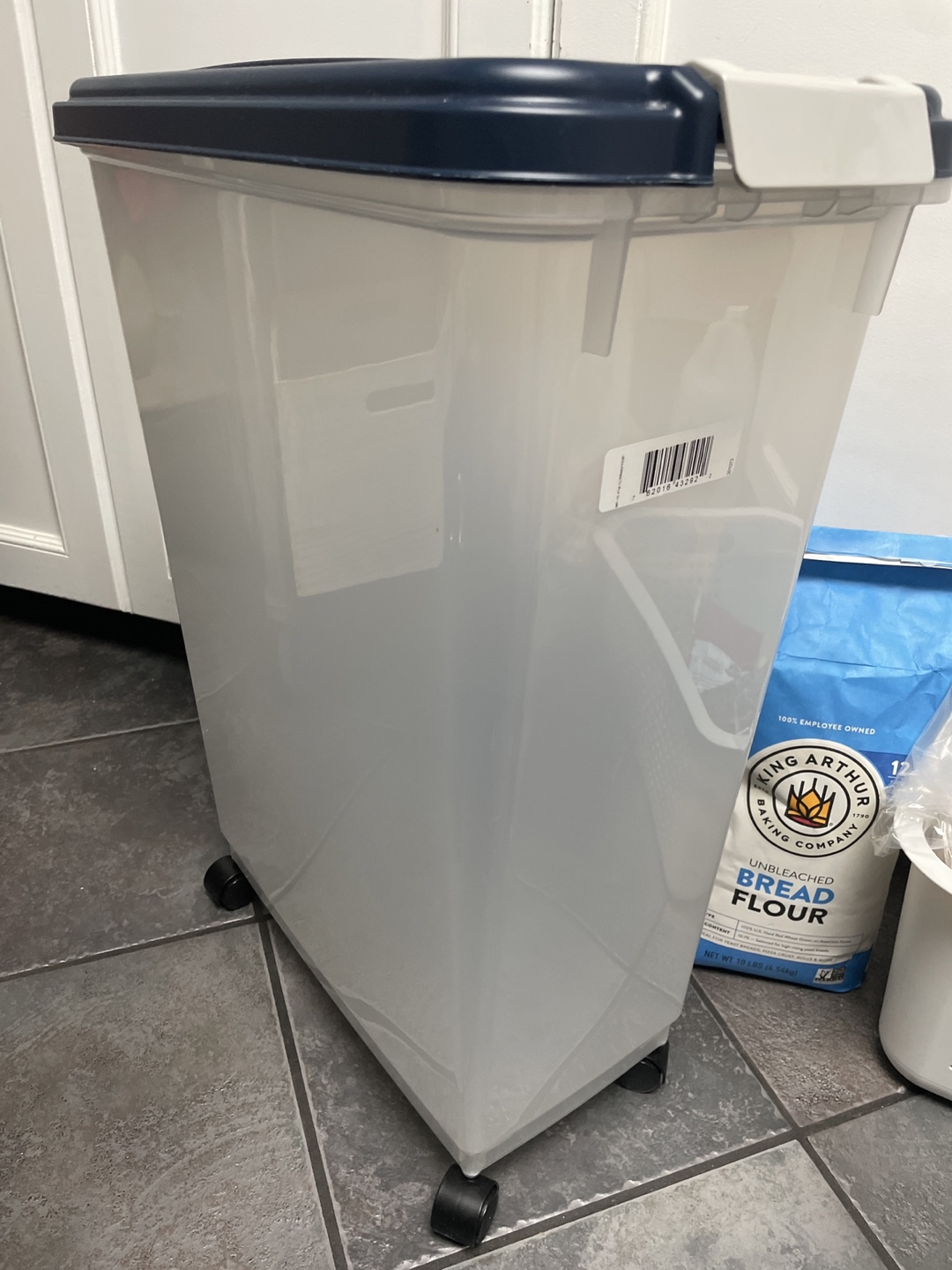 pet food Storage Container #freecycle