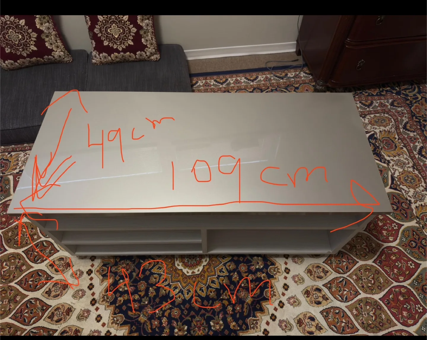 TV or coffee table image indicator(8)