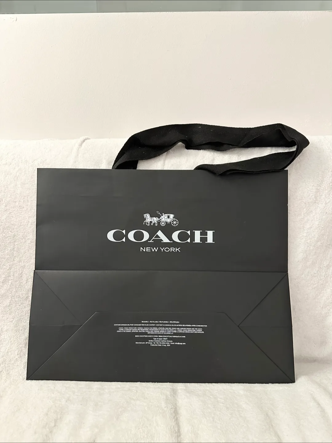 Coach New York Gift Bag image indicator(2)