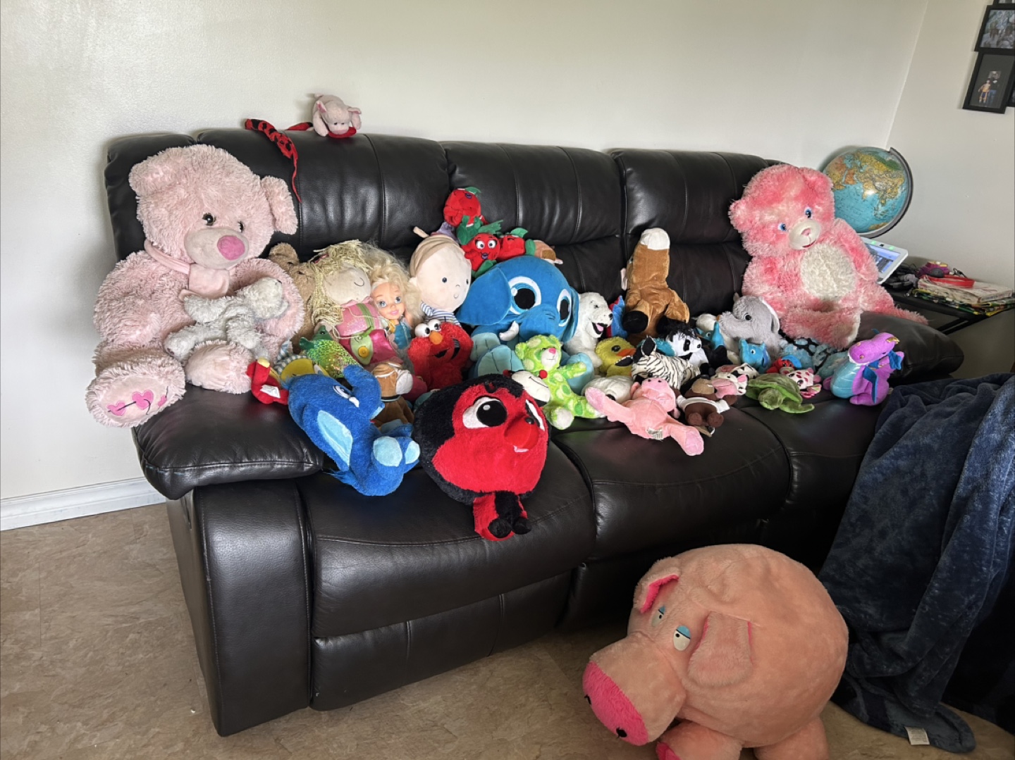 Elmo Plush Toy and stuffed animals - photo 2