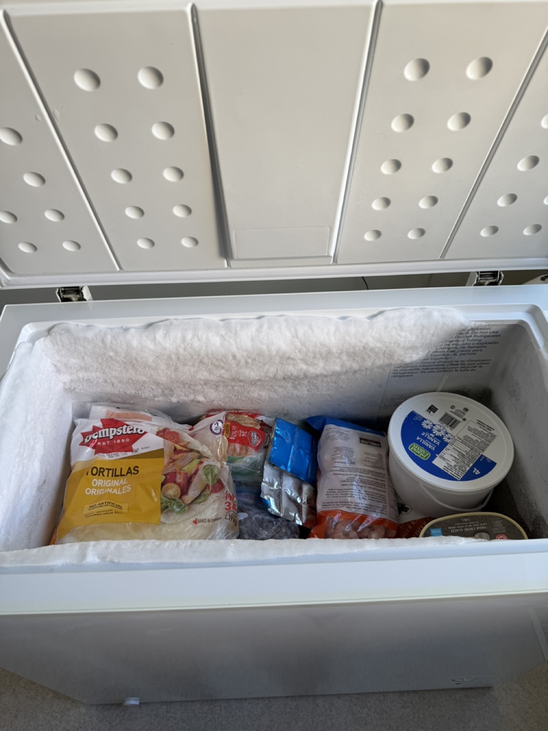 Moving! Frigidaire 7.2 Chest Freezer, - $200 OBO - photo 3