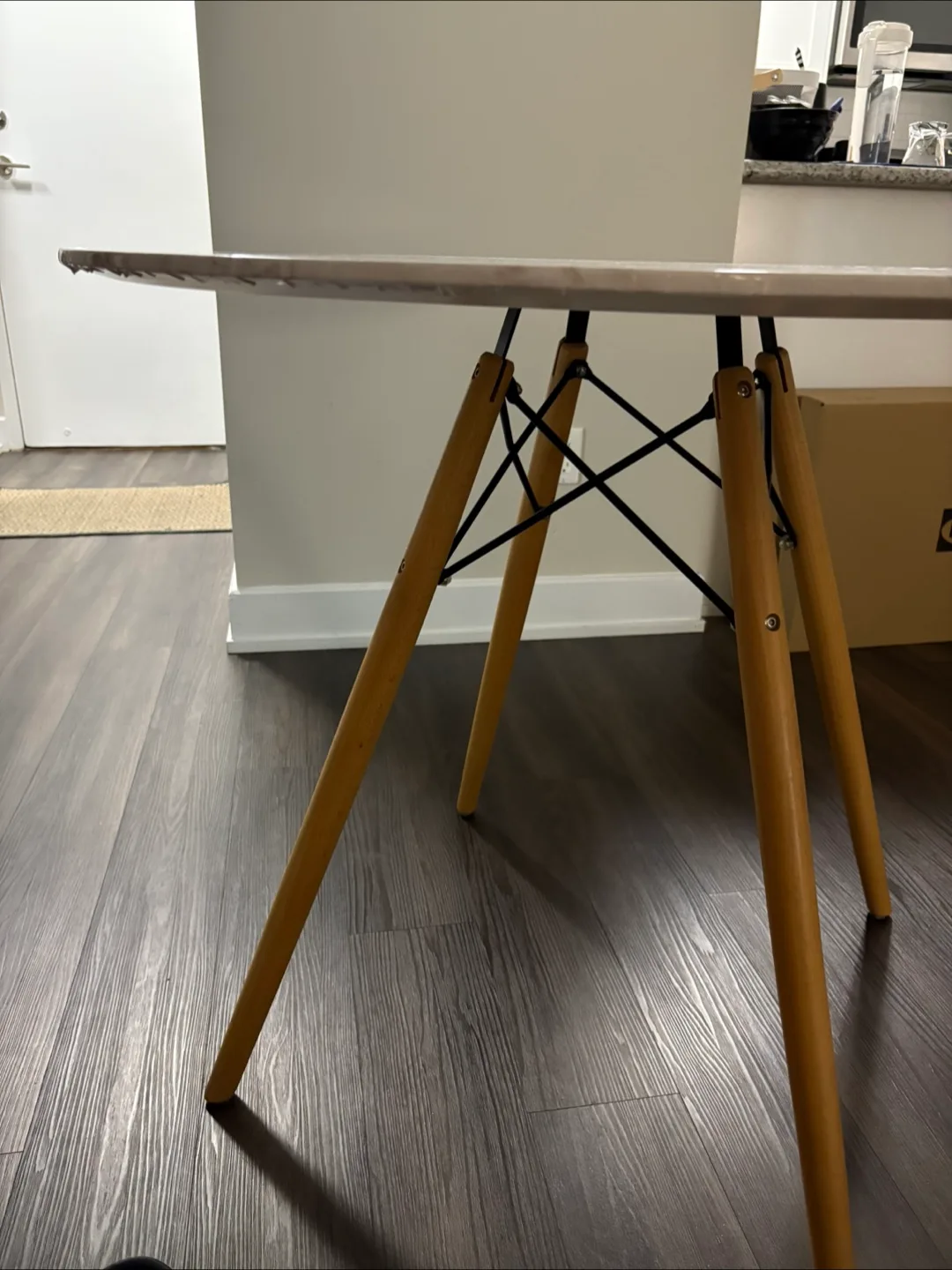 Strubtube round Eiffel table 90 CM image indicator(4)